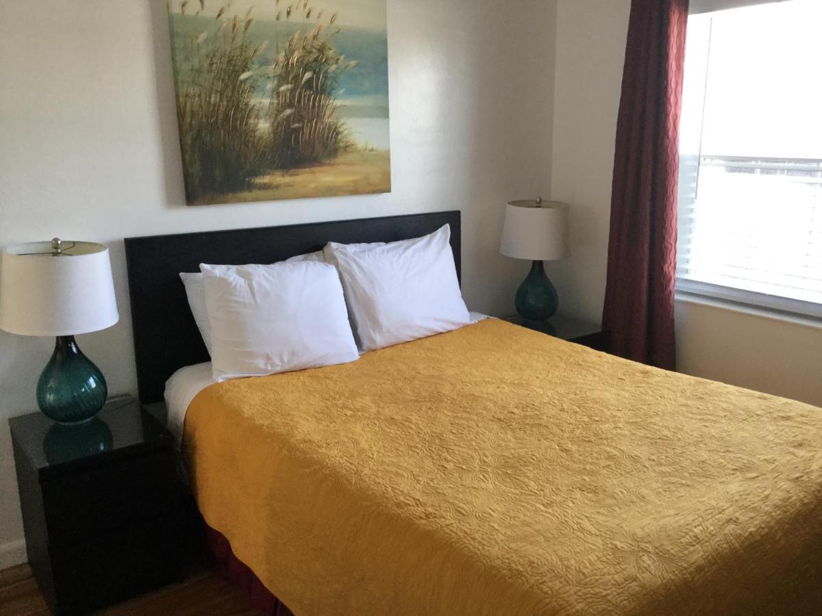 Breakaway Inn Guest House Лодердейл-бай-Си Экстерьер фото
