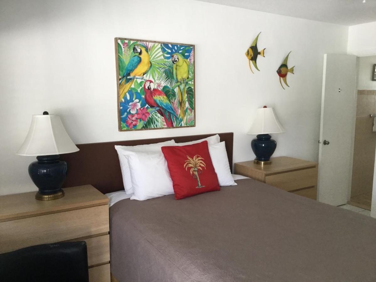 Breakaway Inn Guest House Лодердейл-бай-Си Экстерьер фото