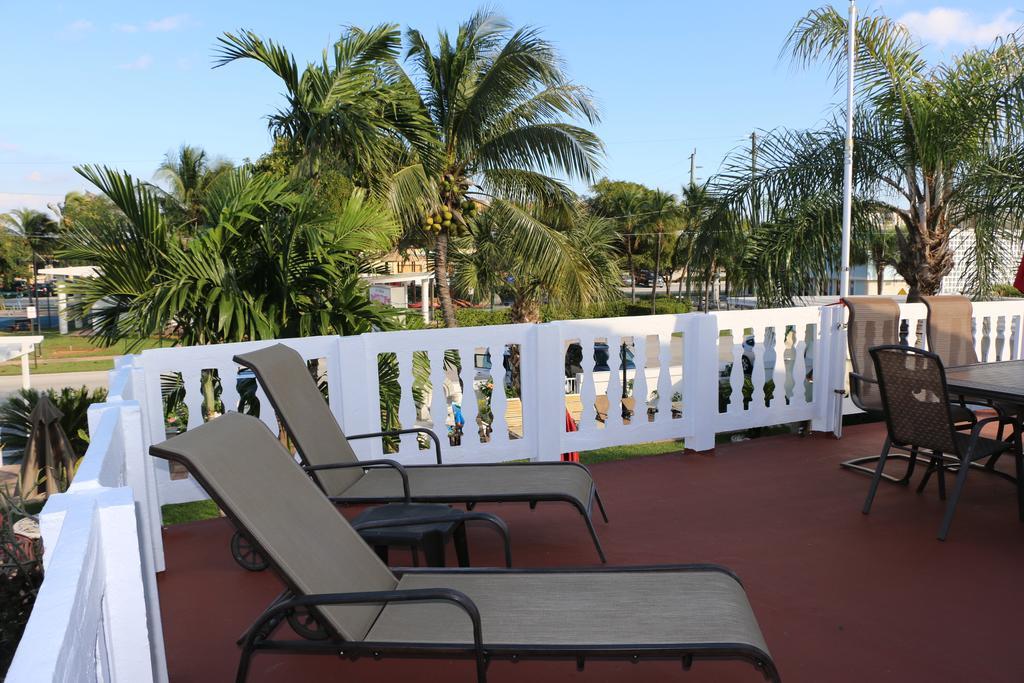 Breakaway Inn Guest House Лодердейл-бай-Си Экстерьер фото