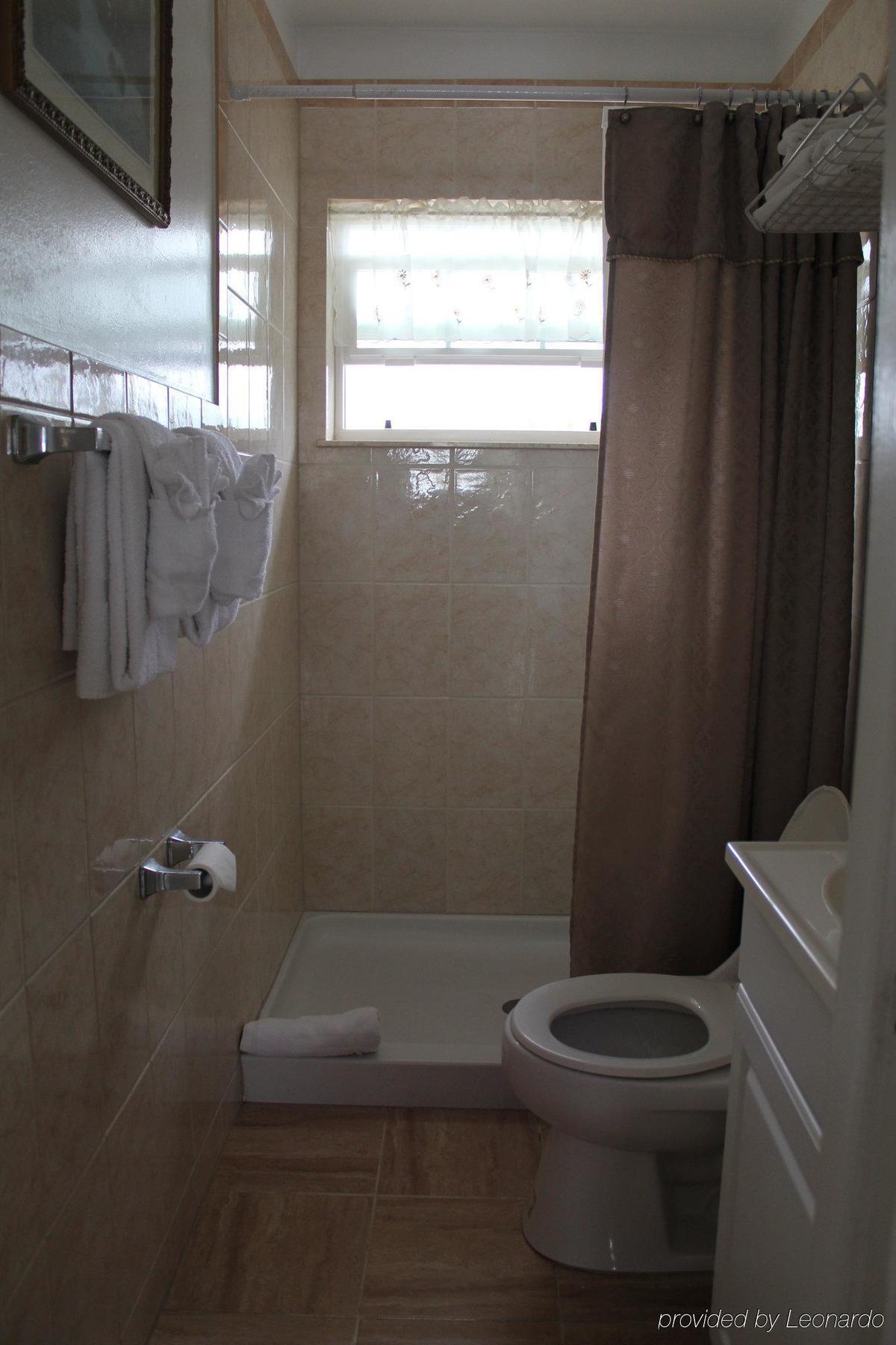 Breakaway Inn Guest House Лодердейл-бай-Си Экстерьер фото